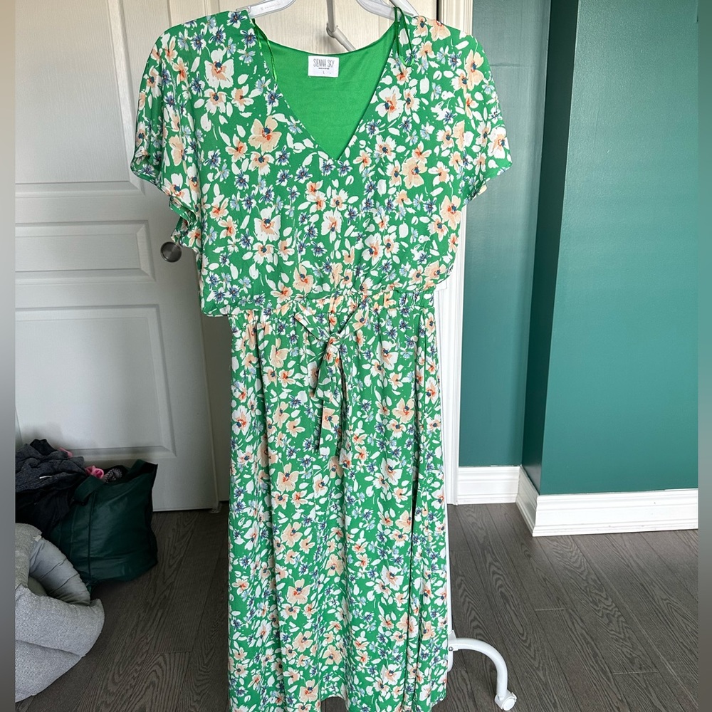 Green Floral MIDI Dress
